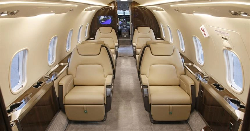 Bombardier Challenger 350 N358MH