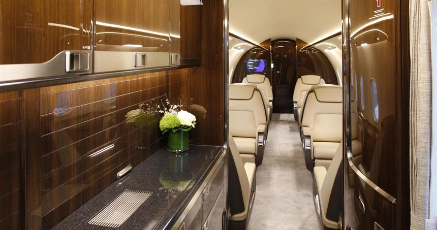 Bombardier Challenger 350 N358MH