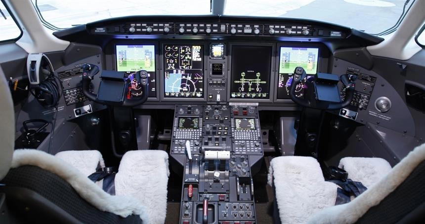 Bombardier Challenger 350 N358MH