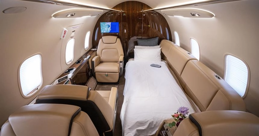 Bombardier Challenger 350 T7-DNK