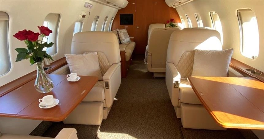 Bombardier Challenger 605 SP-AMC