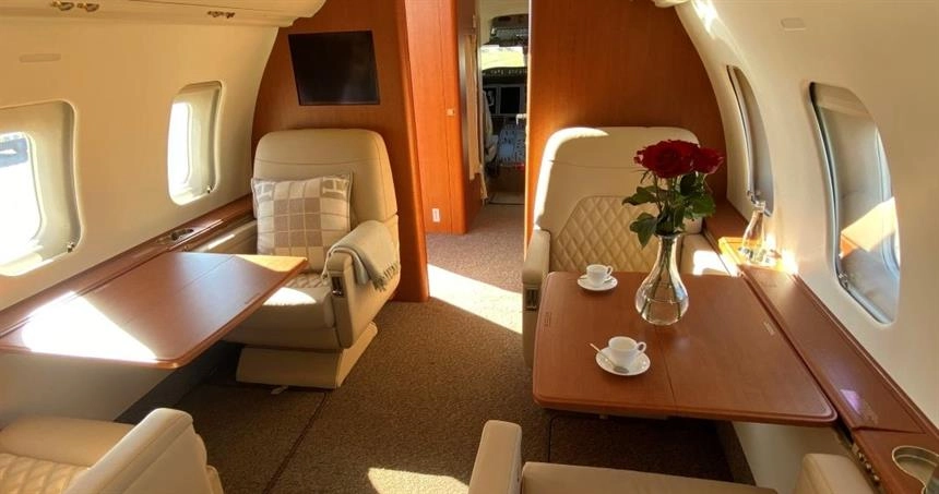 Bombardier Challenger 605 SP-AMC
