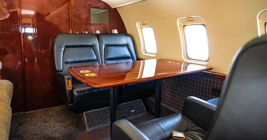 Bombardier Challenger 600 N511DD