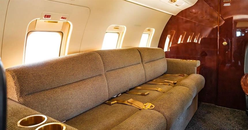 Bombardier Challenger 600 N511DD