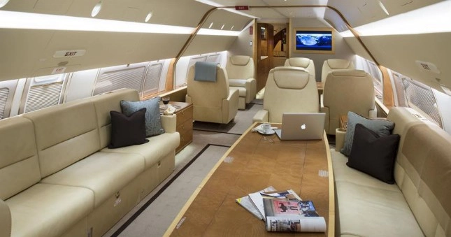 Boeing BBJ T7-MAK