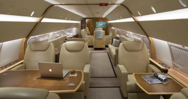 Boeing BBJ T7-MAK