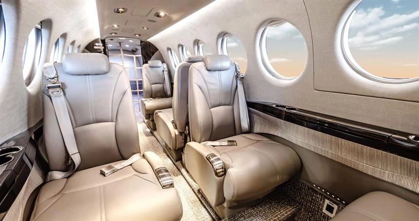 Beechcraft King Air 350i N833CC