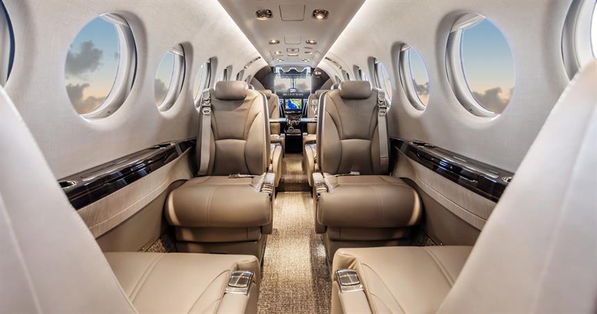 Beechcraft King Air 350i N833CC