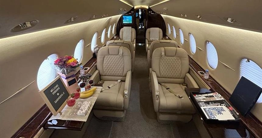 Hawker 4000 T7-TJ104