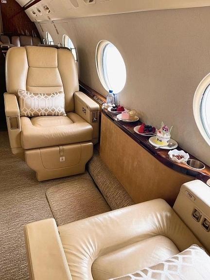 Gulfstream G-550 B-8095