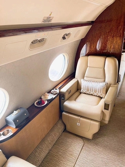 Gulfstream G-550 B-8095
