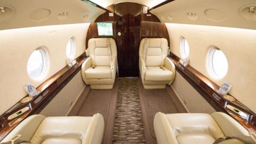 Gulfstream G-200 T7-ABE