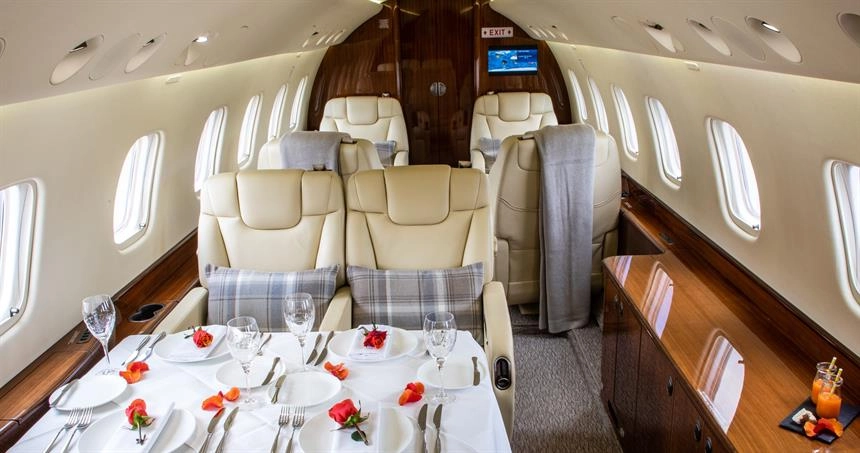 Embraer Legacy 650 LX-TRO