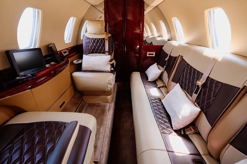 Embraer Phenom 100 UP-***
