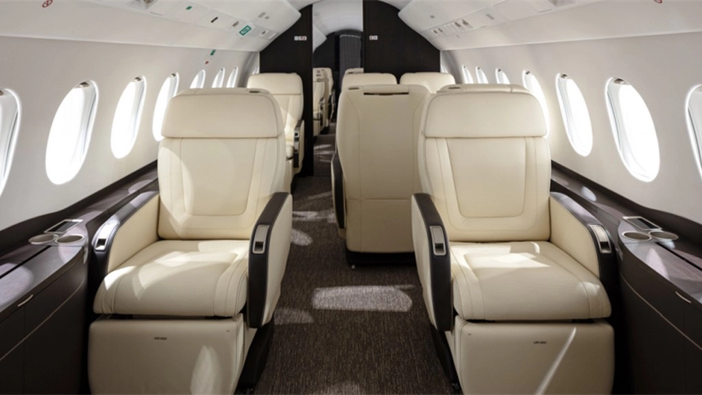 Dassault Falcon 2000LXS OY-EZD
