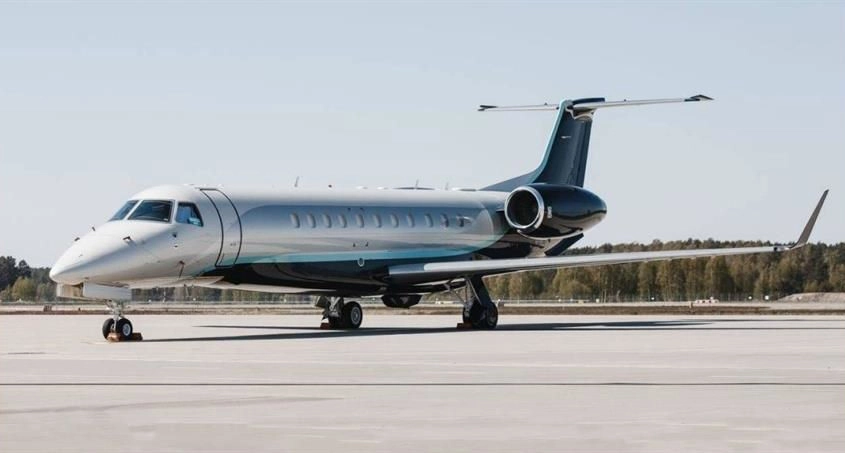 Embraer Legacy 650 YL-ION