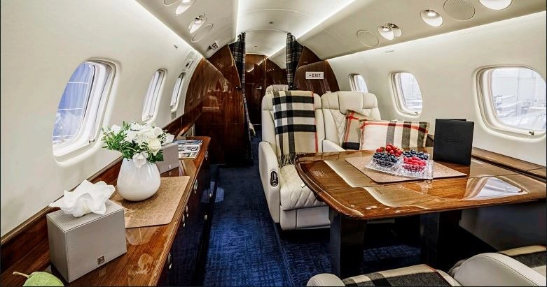 Embraer Legacy 650 YL-ION