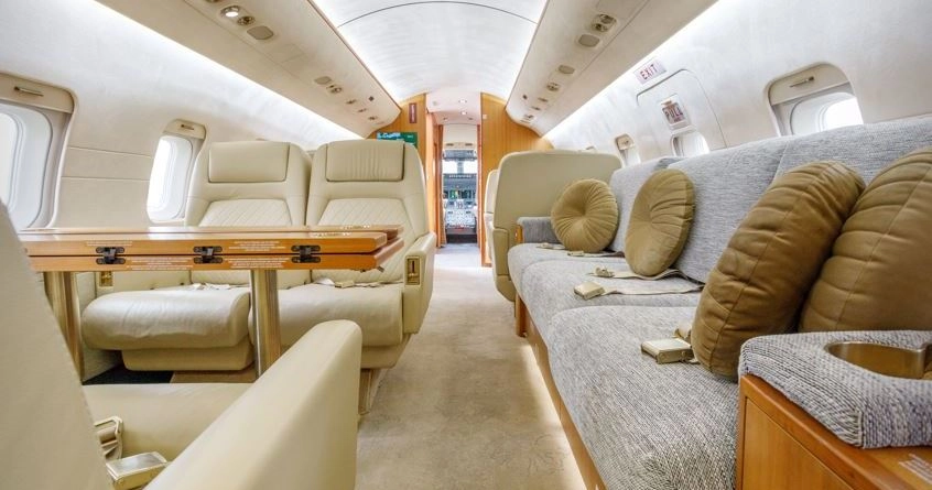 Bombardier Challenger 604 OE-IAA