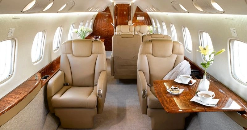 Embraer Legacy 600 A6-CPC