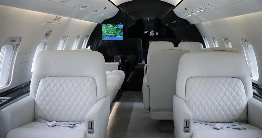 Bombardier Challenger 604 2-NITE