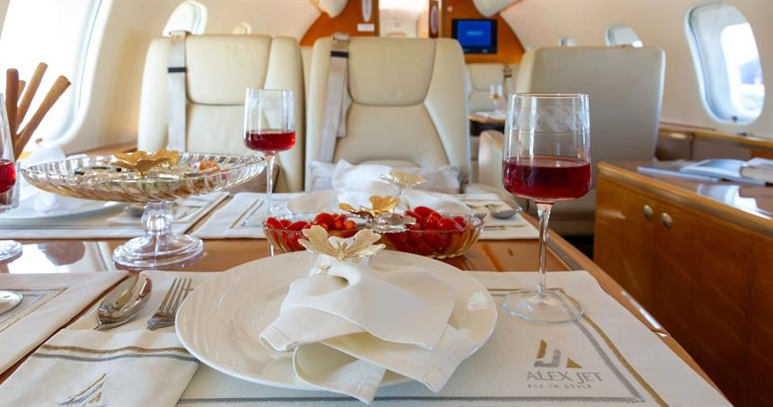 Bombardier Global 5000 T7-ALEX