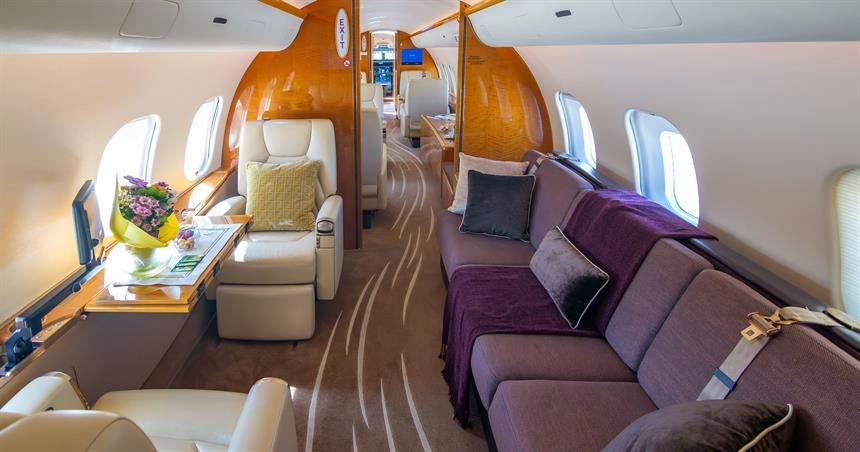 Bombardier Global 5000 T7-ALEX
