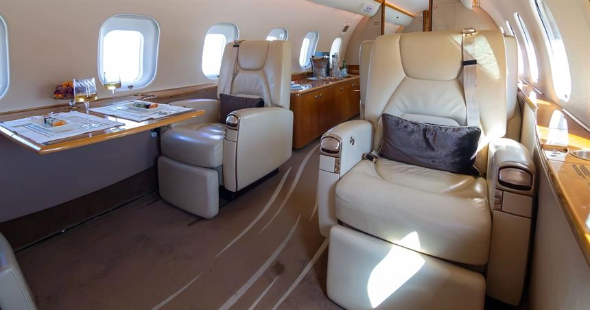 Bombardier Global 5000 T7-ALEX