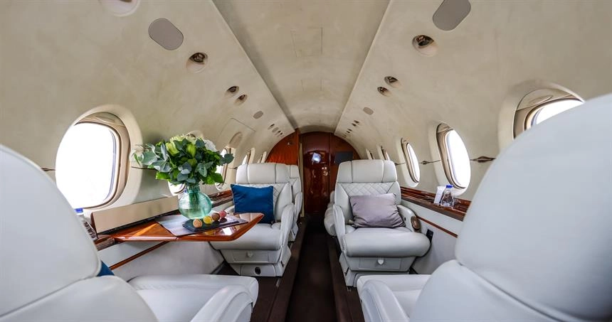 Hawker 900XP F-HFCS