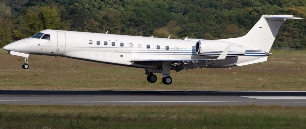 Embraer Legacy 650 RA-02877
