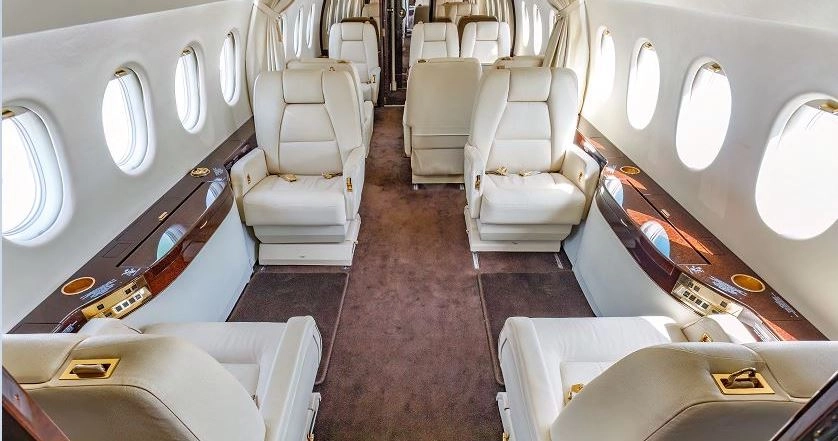 Dassault Falcon 2000 OE-HER