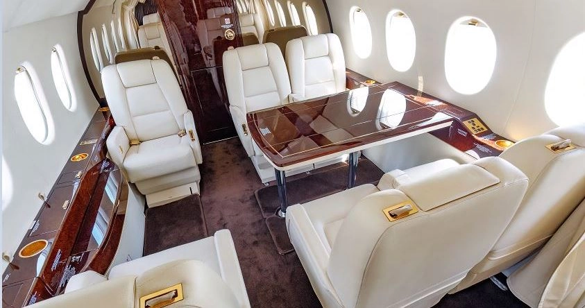 Dassault Falcon 2000 OE-HER