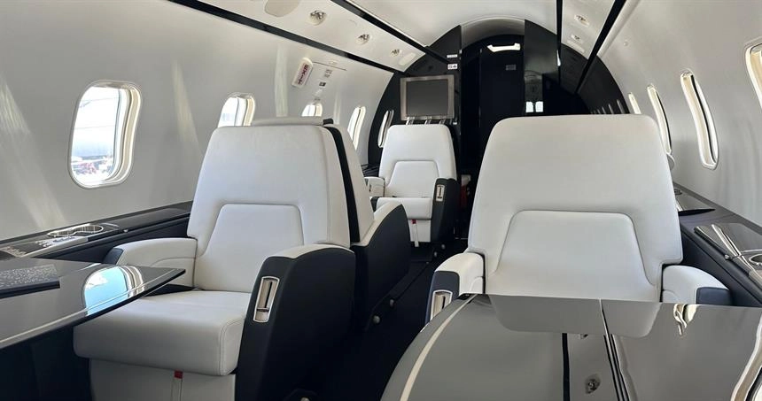 Bombardier Challenger 300 SE-RMA