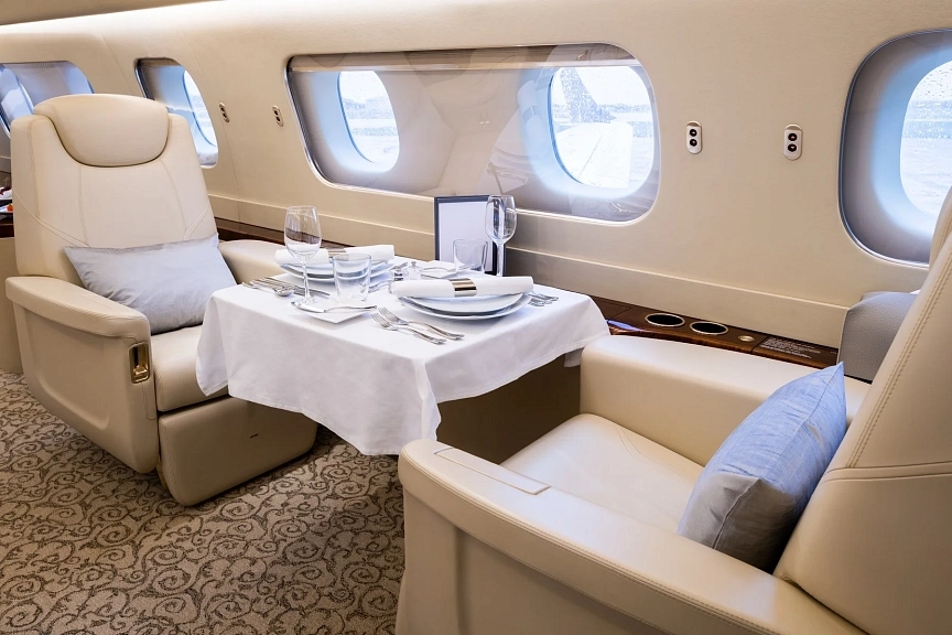Embraer Lineage 1000 9H-FAY