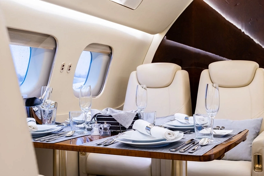 Embraer Lineage 1000 9H-FAY