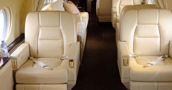 Gulfstream G-550 OE-LSE