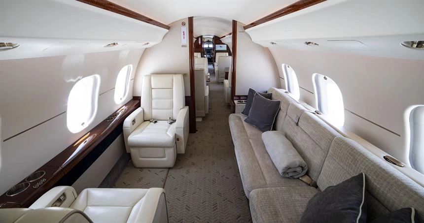 Bombardier Global 6000 OE-LHC