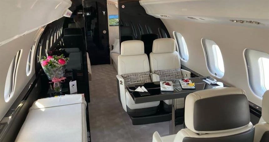 Bombardier Global 6500 CS-DOU