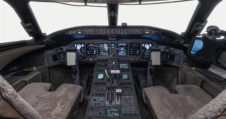 Bombardier Global Express XRS YL-DAM