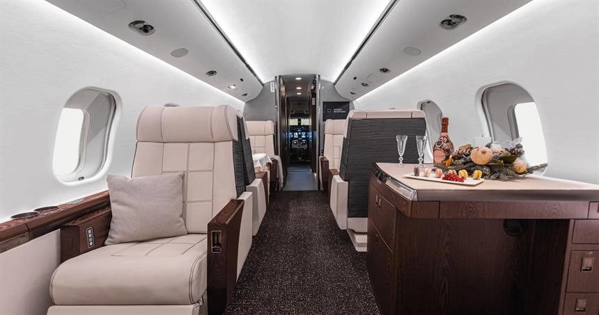 Bombardier Global Express XRS YL-DAM