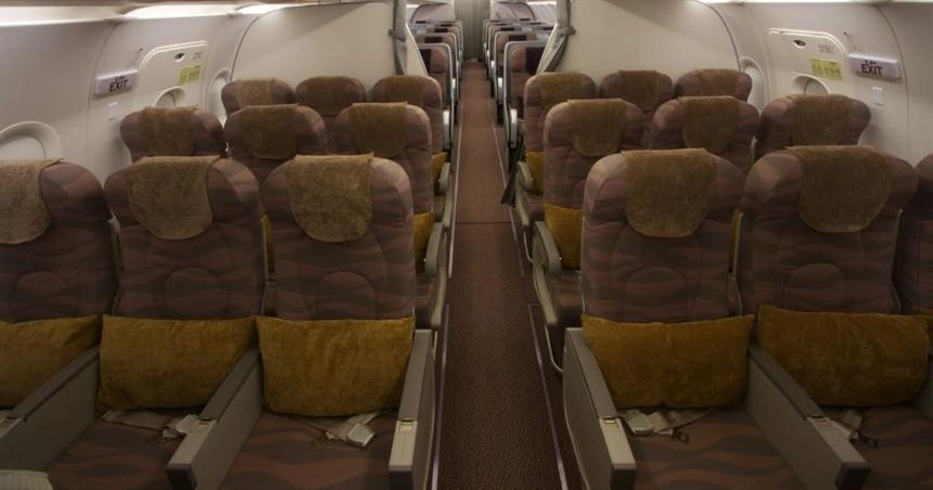 Airbus 319 Corporate Jet A6-RRJ